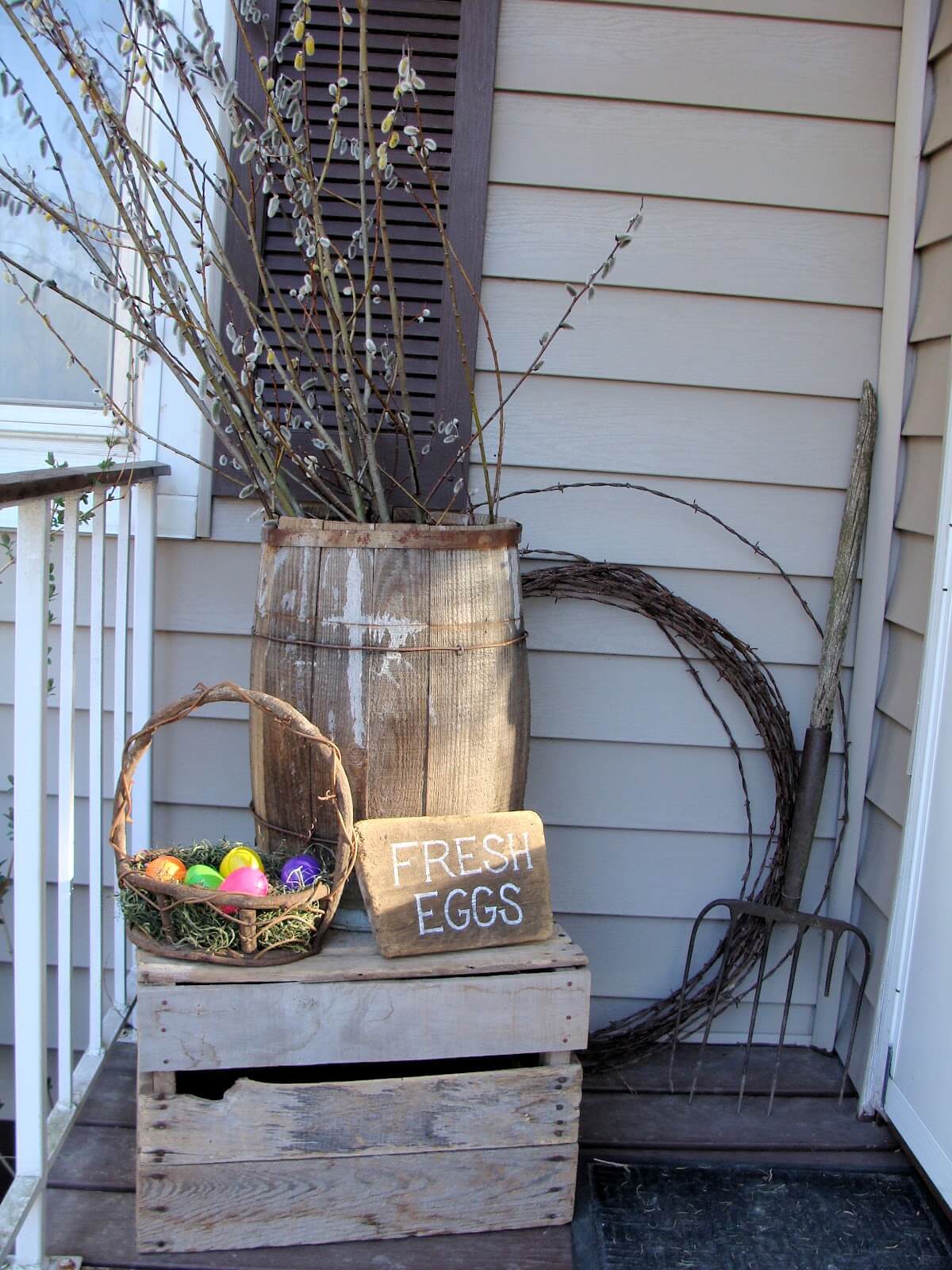 Easy Barrel and Easter Basket Porch Decor